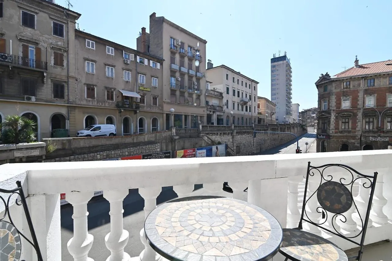 Tyson Apartman Rijeka Apartment