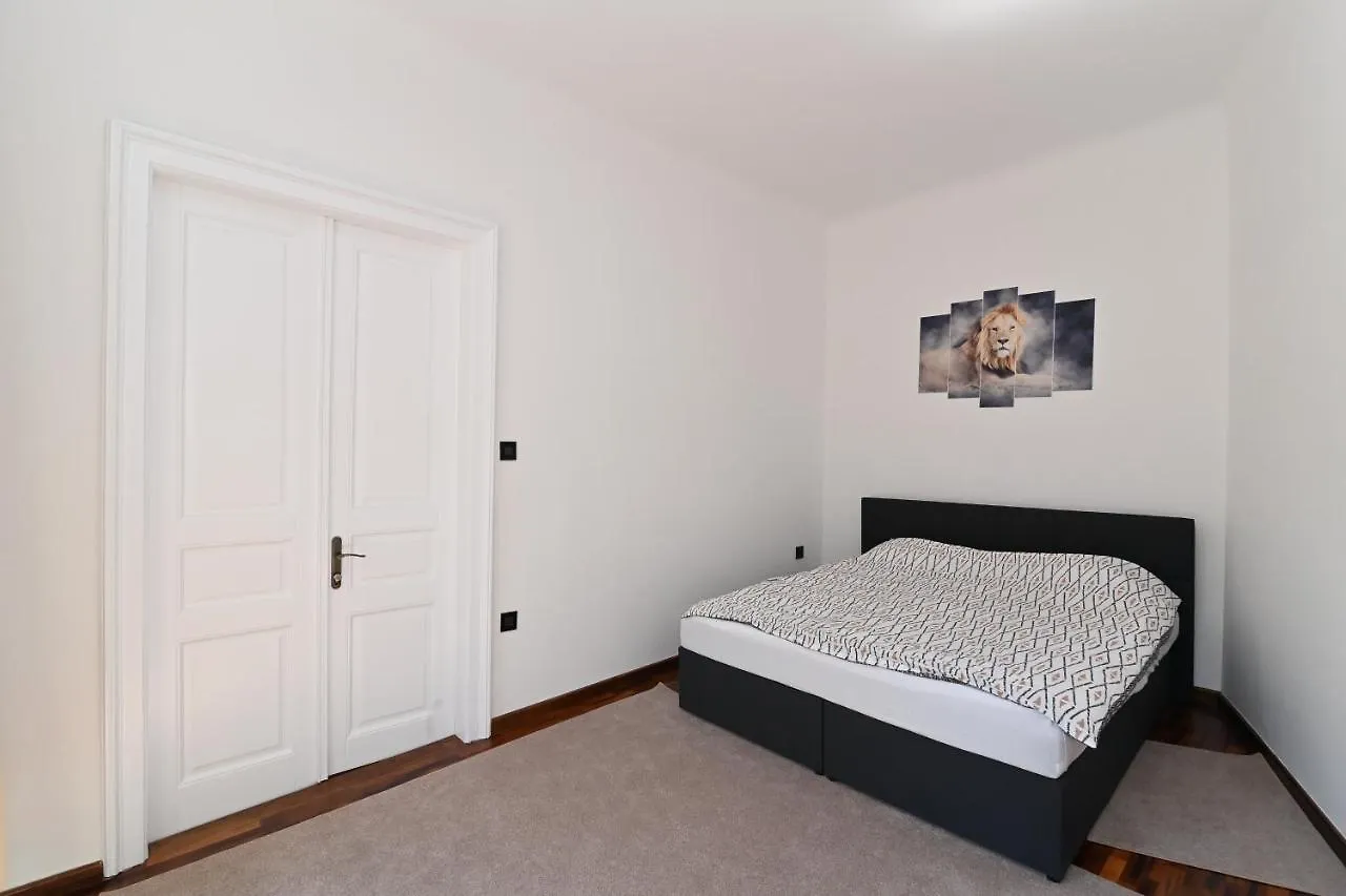 Tyson Apartman Rijeka Apartment